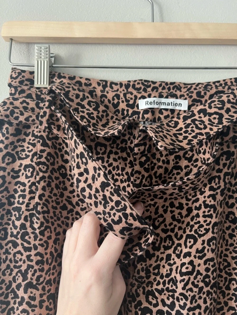 Reformation Jackie Leopard Linen Pants Size 0 High Rise Wide Leg Cropped Print